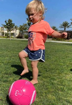 Gearya Pink Soccer Ball for Children Ages 4-8 Girls Gearya Pink Soccer Ball for Children Ages 4-8 Girls